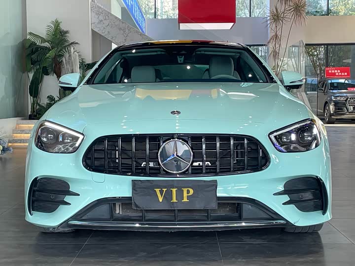 Фото 2 - Mercedes-Benz E-Class