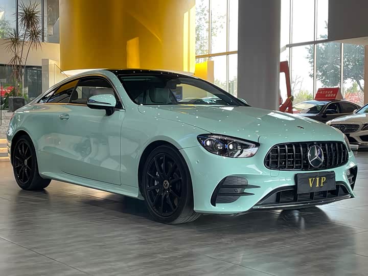 Фото 6 - Mercedes-Benz E-Class