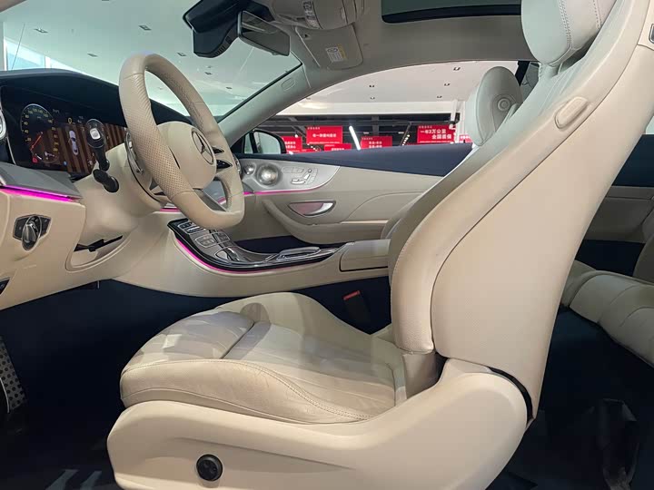 Фото 7 - Mercedes-Benz E-Class