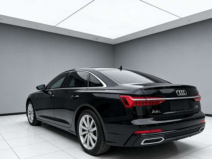 Фото 4 - Audi A6L