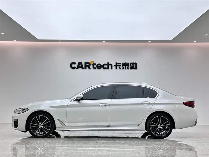 Фото 2 - BMW 5 Series