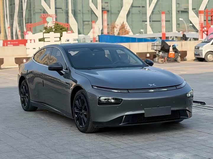 Фото 3 - XPeng P7