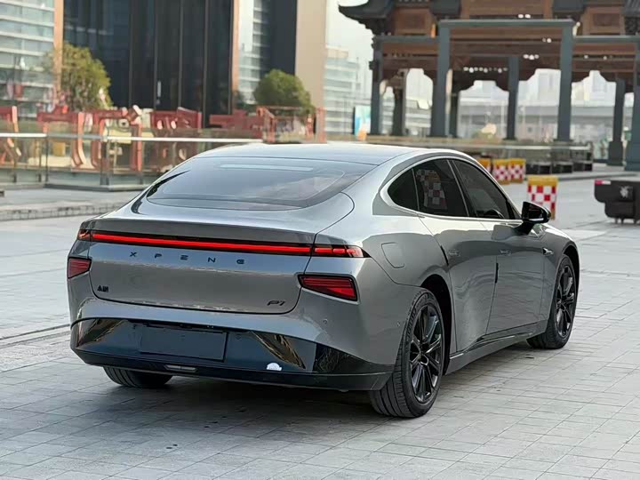 Фото 4 - XPeng P7