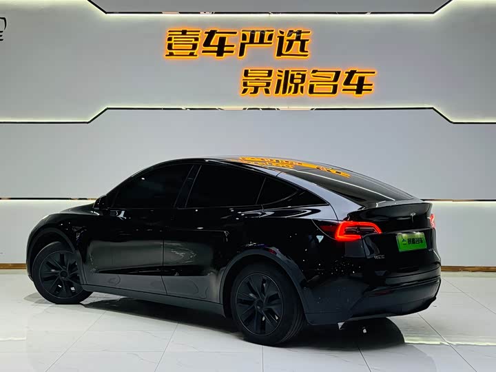 Фото 4 - Tesla Model Y