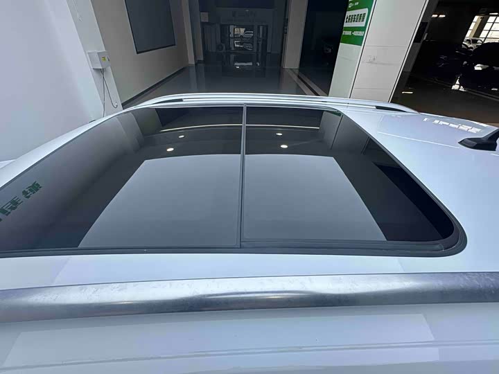 Фото 8 - Volkswagen T-Roc