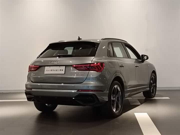 Фото 4 - Audi Q3