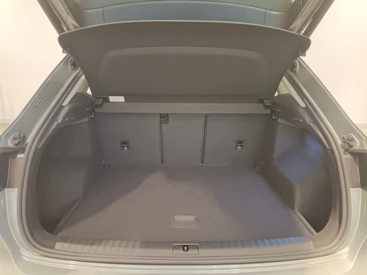 Фото 8 - Audi Q3