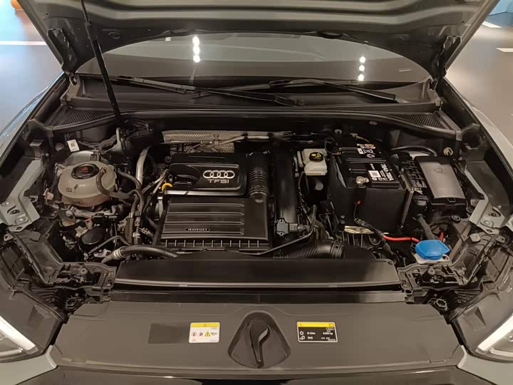 Фото 9 - Audi Q3