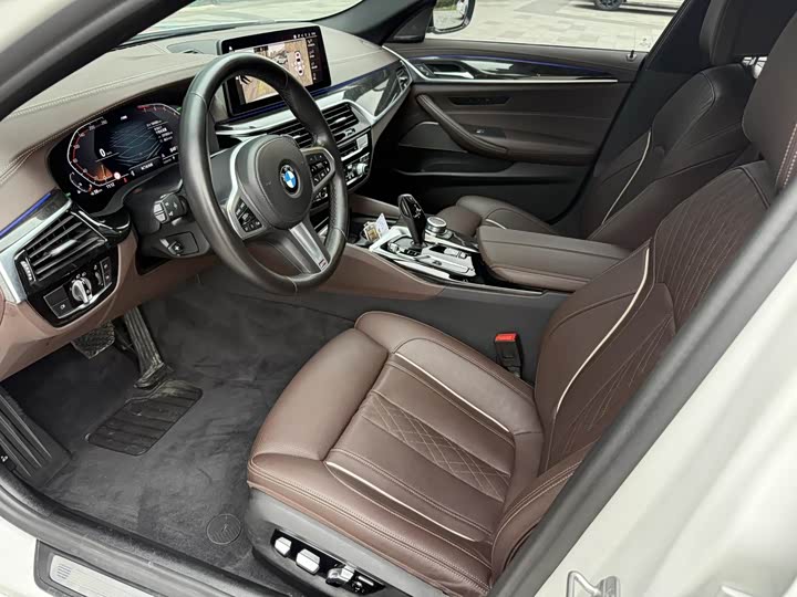 Фото 4 - BMW 5 Series