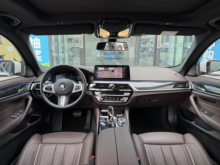 Фото 9 - BMW 5 Series