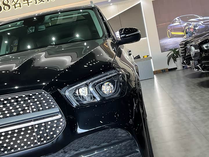 Фото 4 - Mercedes-Benz GLE-Class