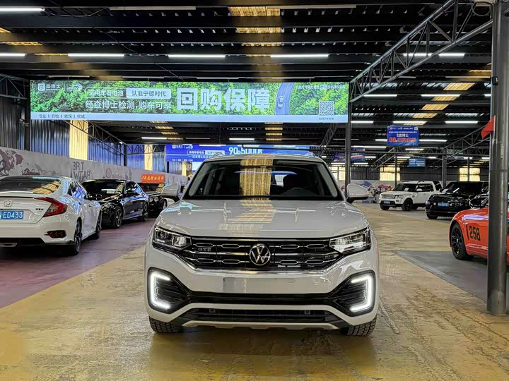 Фото 2 - Volkswagen Tayron GTE Hybrid