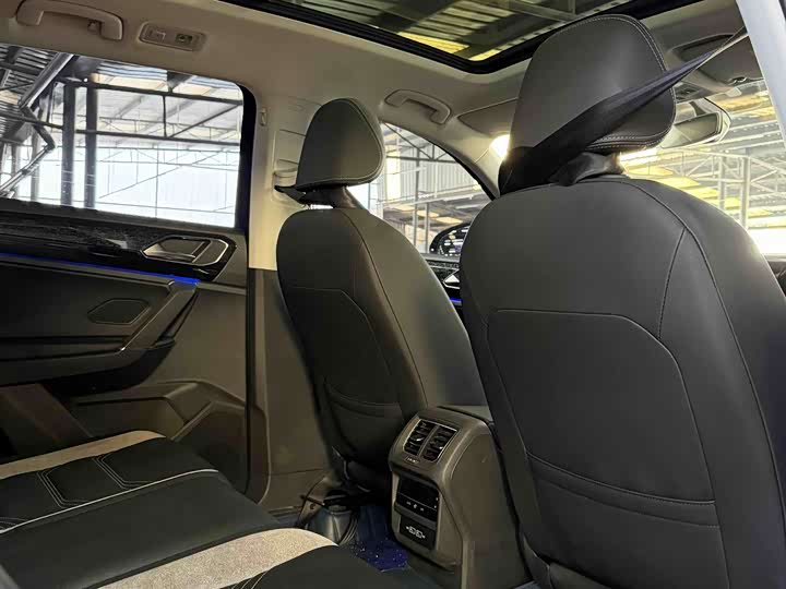 Фото 9 - Volkswagen Tayron GTE Hybrid