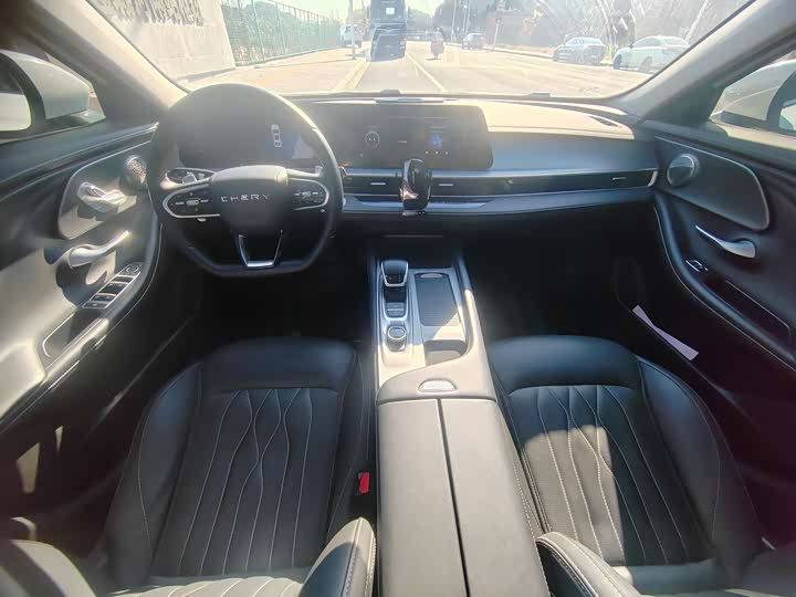 Фото 9 - Chery Arrizo 8