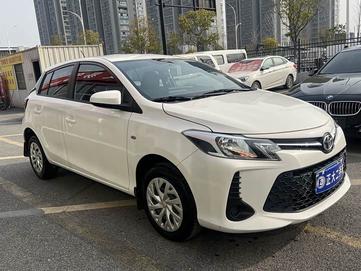 Фото 3 - Toyota Vios FS