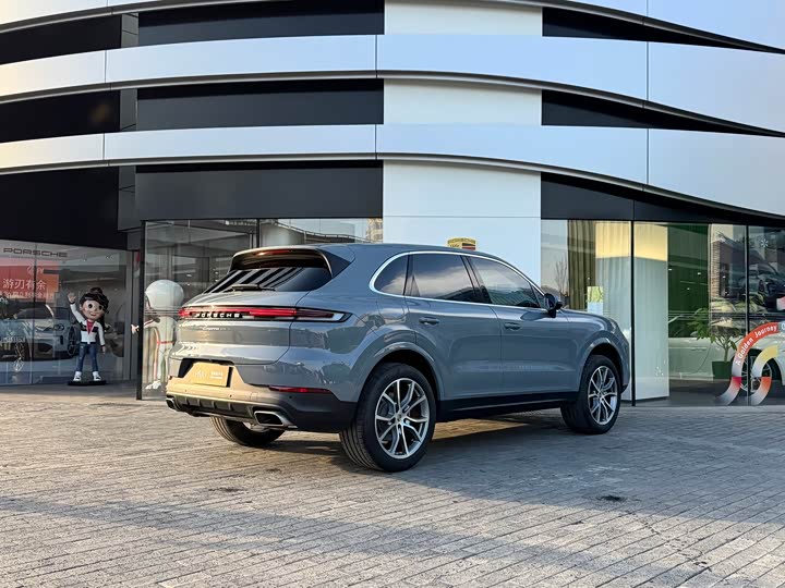 Фото 8 - Porsche Cayenne