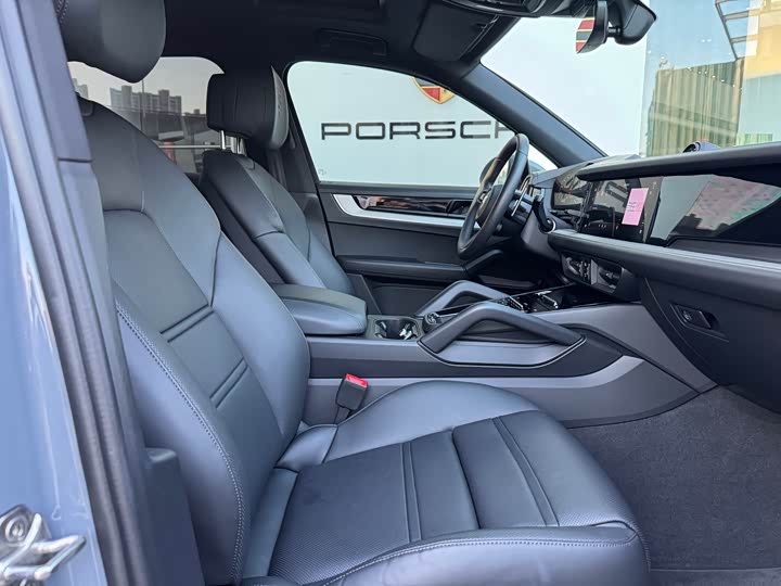 Фото 9 - Porsche Cayenne