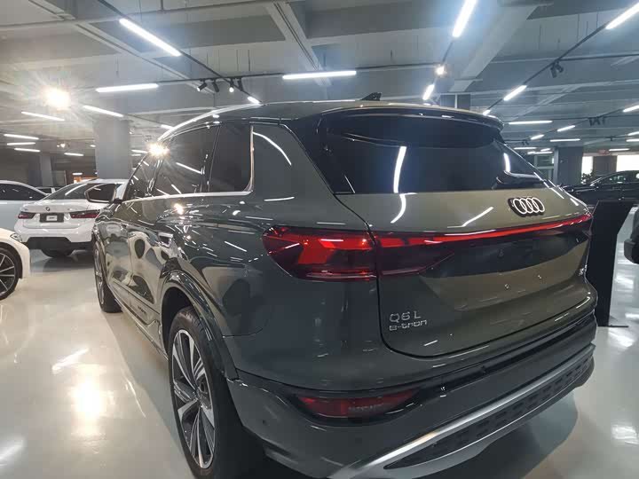 Фото 4 - Audi Q6L e-tron