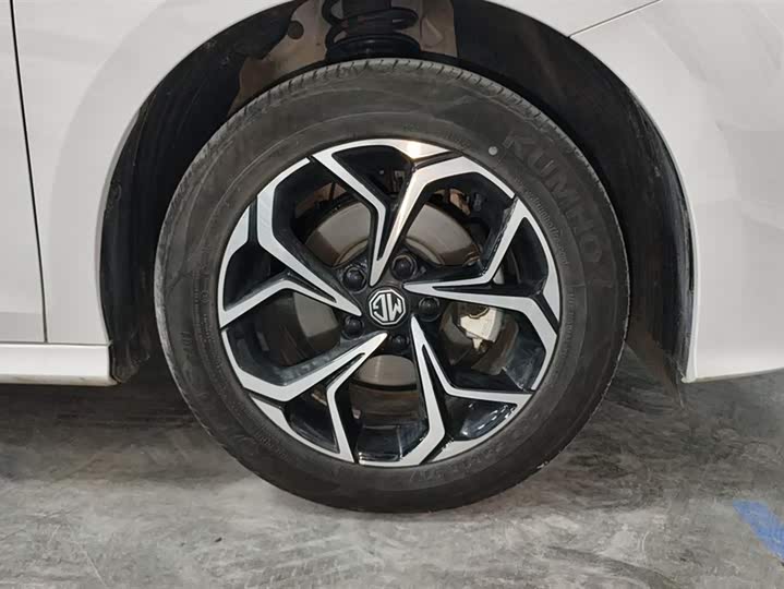 Photo 6 - MG Motor 5