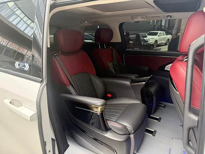 Фото 5 - GAC Trumpchi E9