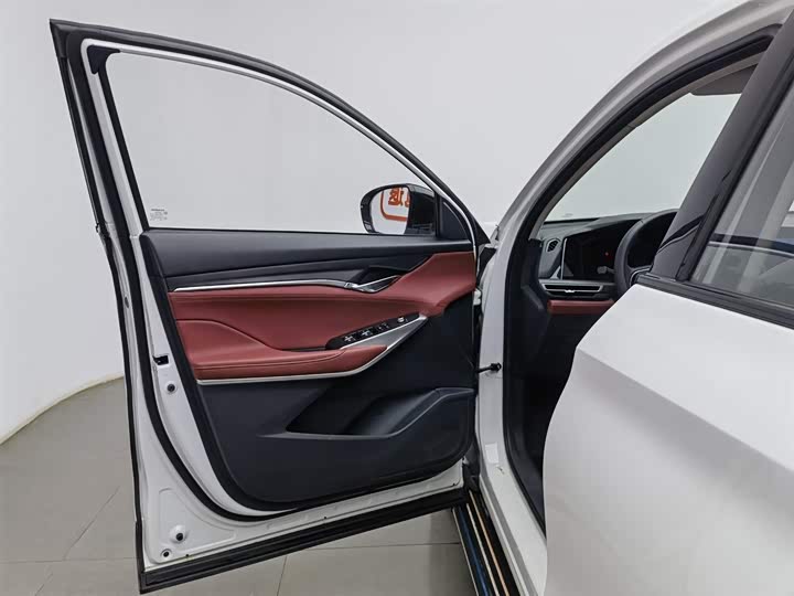 Фото 8 - Changan CS75 Plus