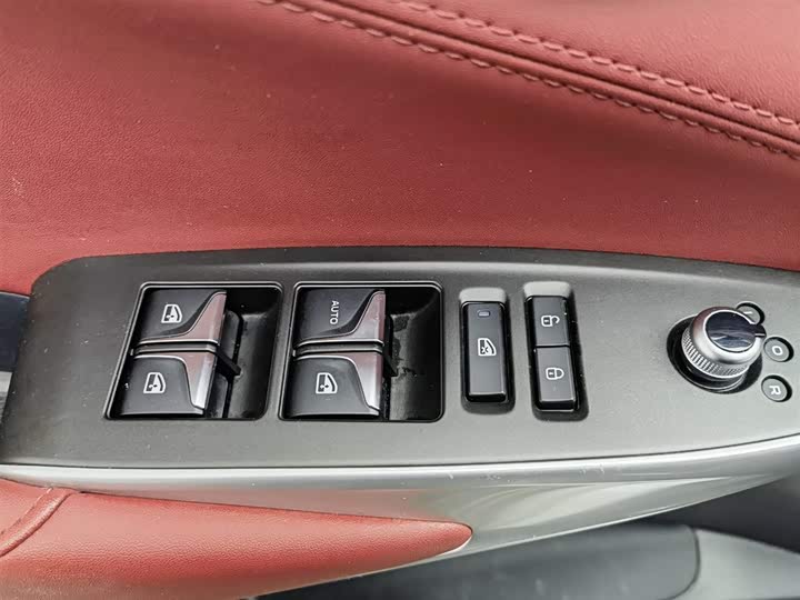 Фото 9 - Changan CS75 Plus