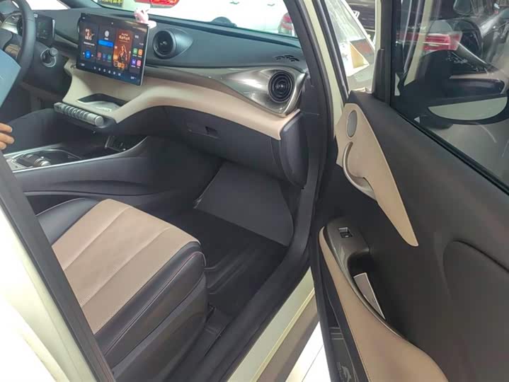 Фото 8 - BYD Dolphin