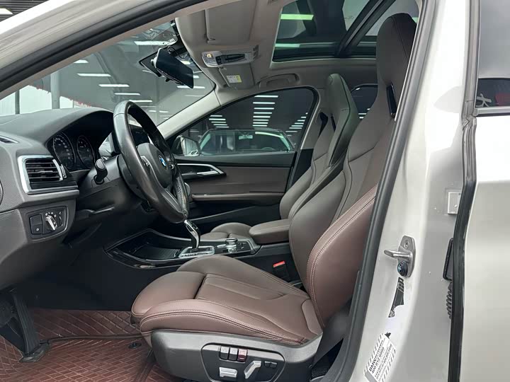 Фото 7 - BMW 1 Series