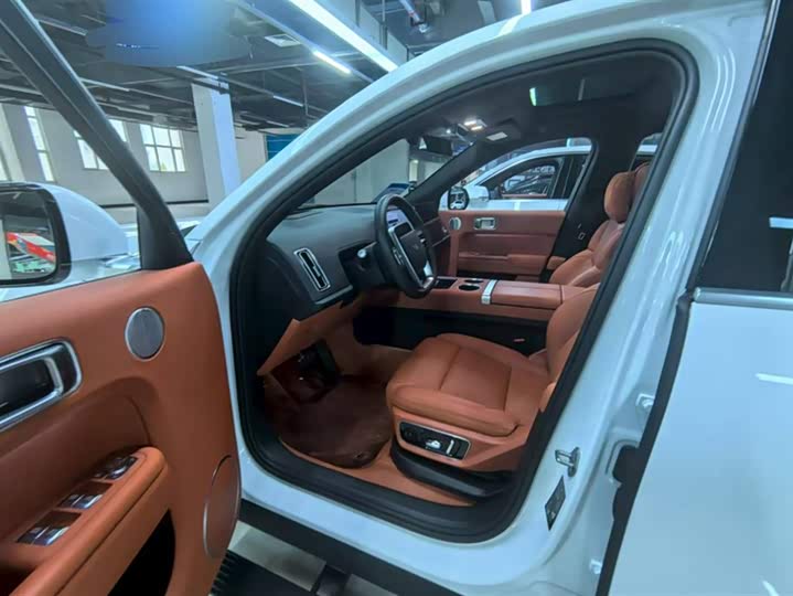 Фото 9 - LiXiang L7