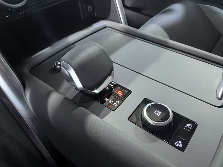 Фото 7 - Land Rover Discovery