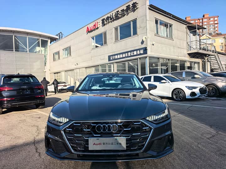 Фото 2 - Audi A7