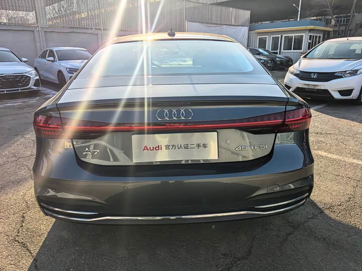 Фото 5 - Audi A7