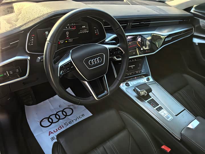 Фото 8 - Audi A7