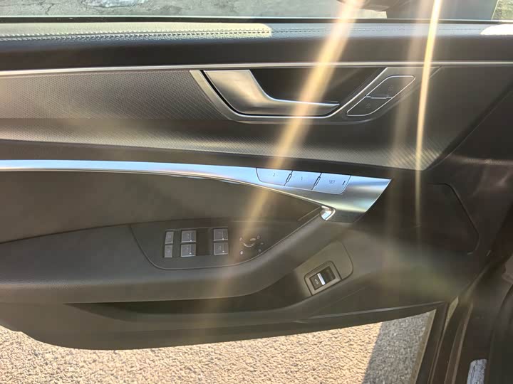 Фото 9 - Audi A7