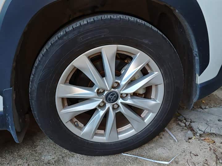 Фото 6 - Toyota Corolla Cross