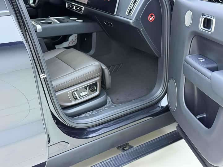 Фото 8 - LiXiang L8