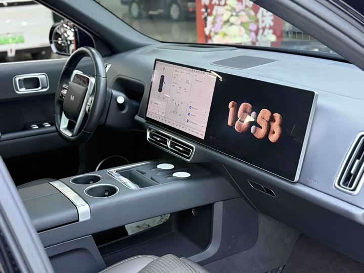 Фото 9 - LiXiang L8