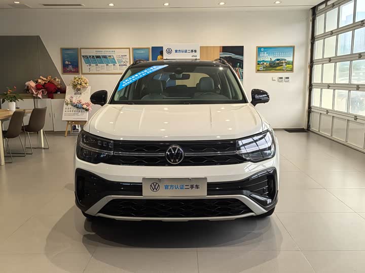 Фото 2 - Volkswagen Tharu