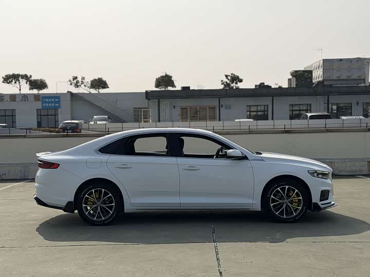 Photo 7 - Geely Preface