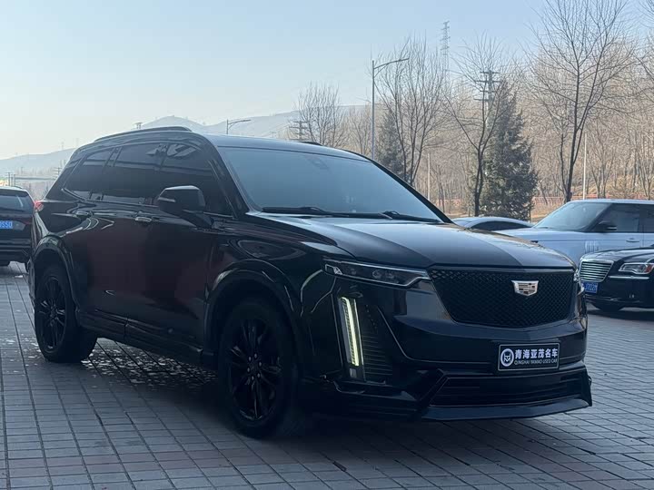 Фото 3 - Cadillac XT6