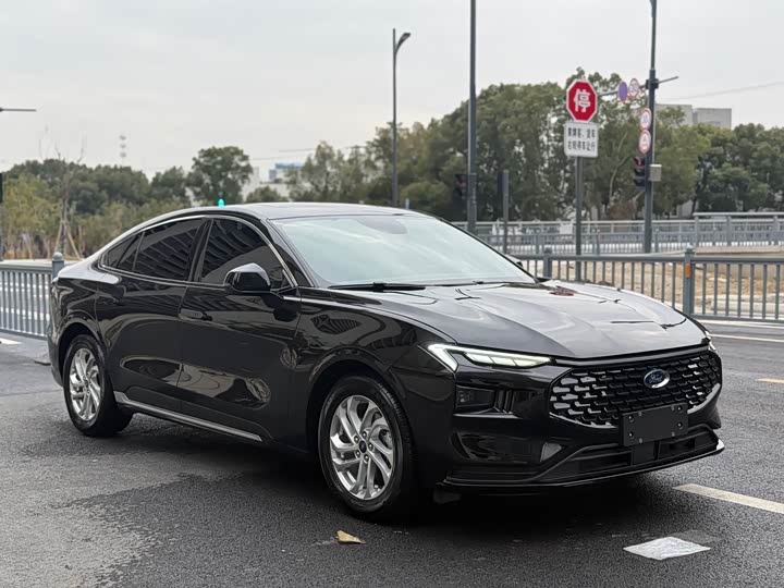 Фото 3 - Ford Mondeo