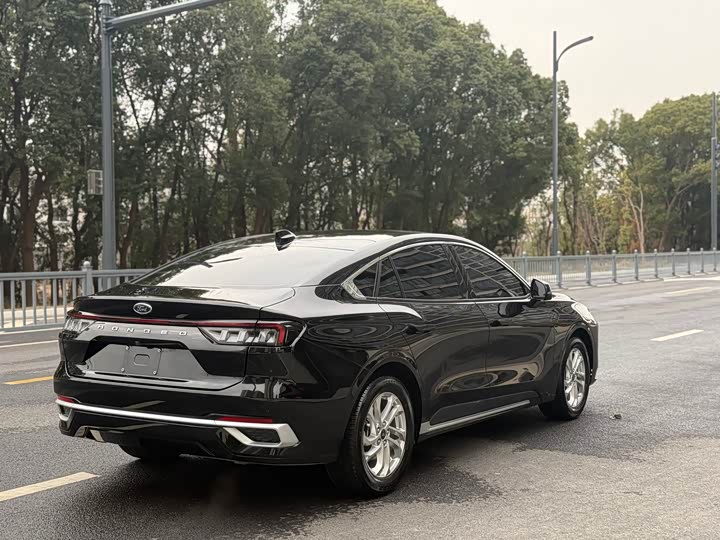 Фото 5 - Ford Mondeo