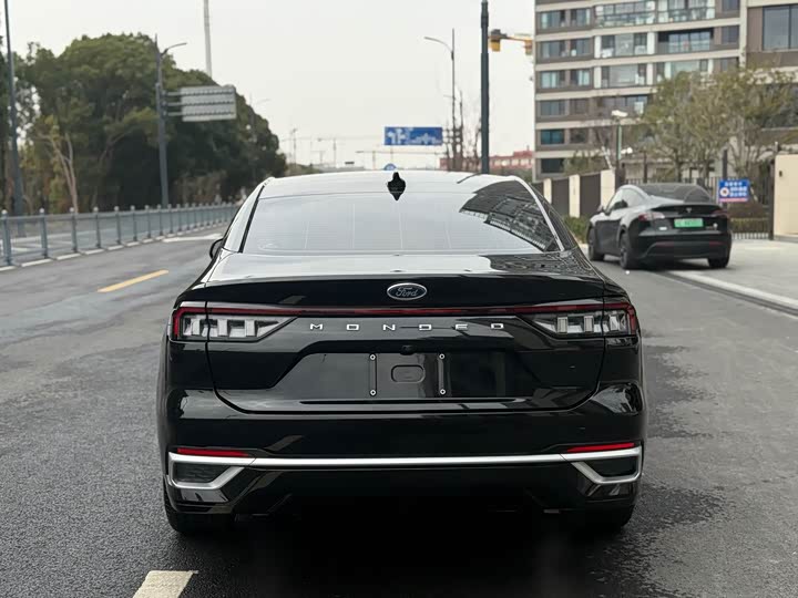 Фото 6 - Ford Mondeo