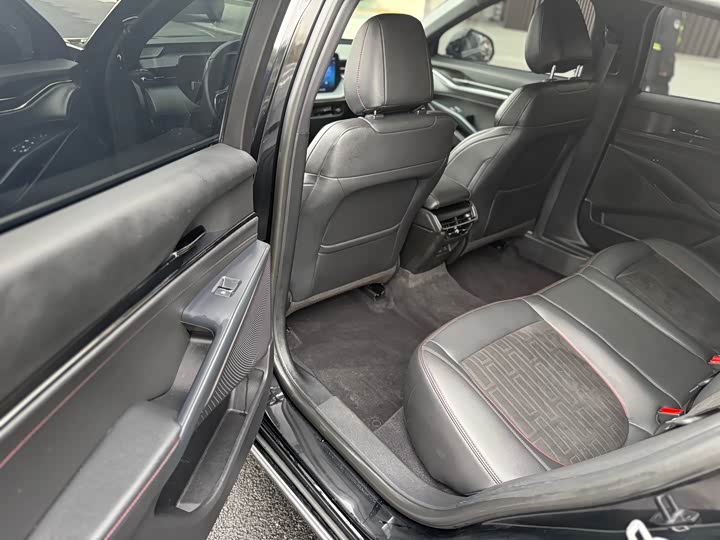 Фото 9 - Ford Mondeo