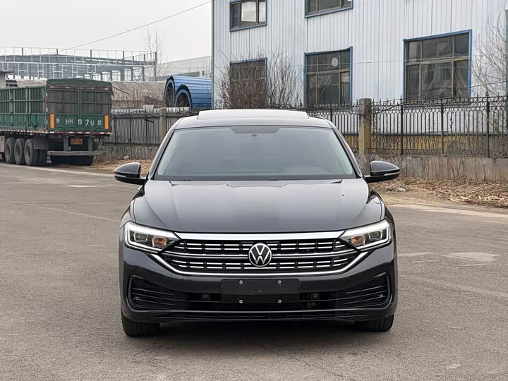 Фото 2 - Volkswagen Sagitar L