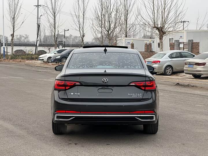 Фото 5 - Volkswagen Sagitar L