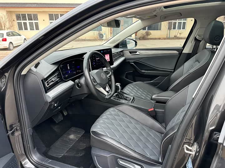 Фото 7 - Volkswagen Sagitar L