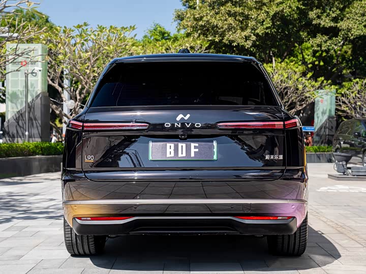 Фото 5 - Nio Onvo L90