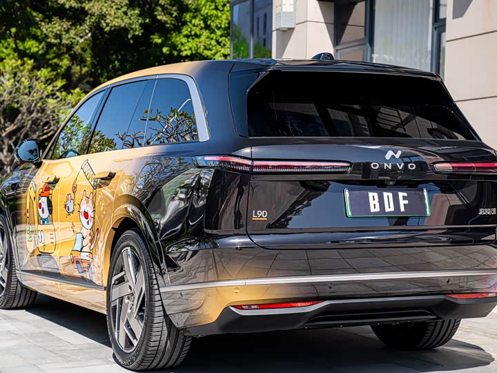 Фото 6 - Nio Onvo L90