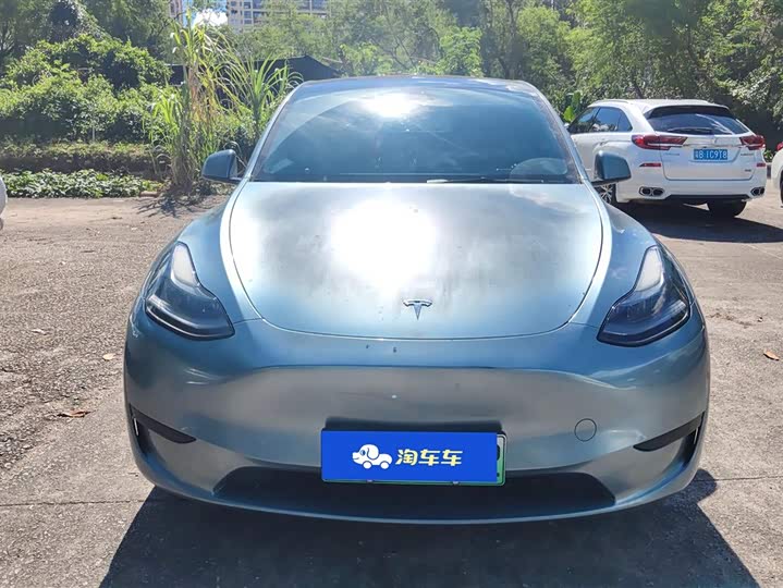 Фото 2 - Tesla Model Y